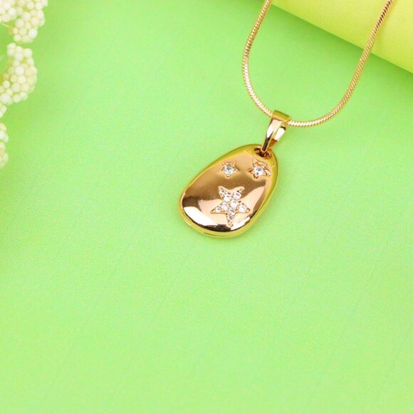 "Rose Gold Oval Pendant with Star Design, XPPT1310 - Picture 3 of 12